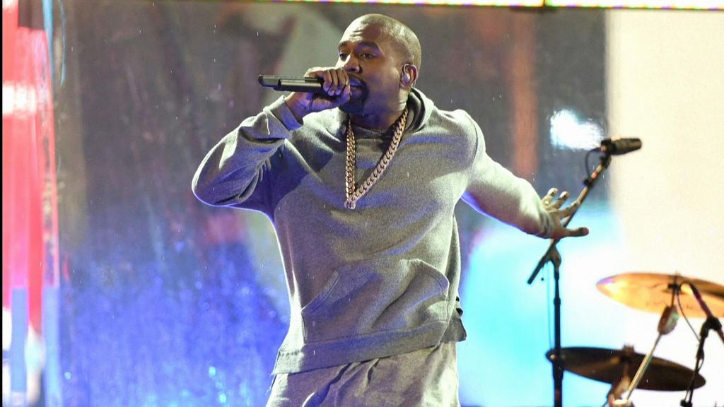 Adidas rilancia sneaker Yeezy dopo rottura con Kanye West