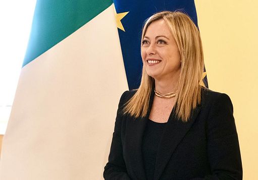 Meloni nega il gelo con Parigi e ribadisce l'impegno italiano per l'Ucraina