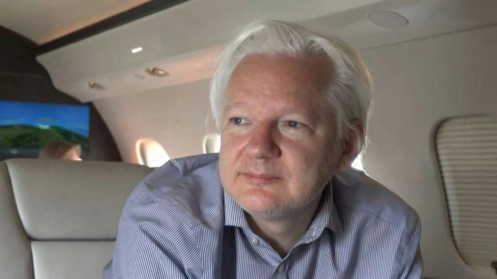 Assange si presenta davanti alla Corte federale Usa nelle Marianne