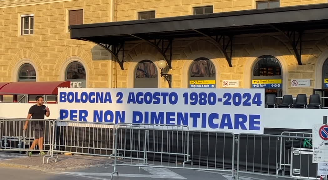 Strage di Bologna, Mattarella: una spietata strategia eversiva neofascista  - Aosta News, notizie di cronaca, informazioni sportive, news, eventi e  spettacoli della Valle d'Aosta