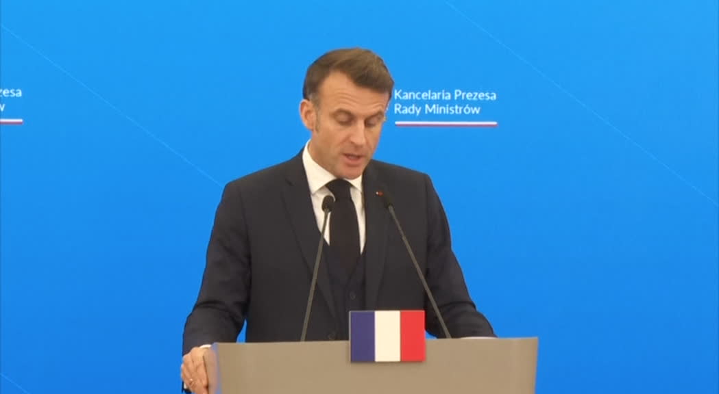 Macron: Ue non si muove al ritmo giusto e ha poca ambizione