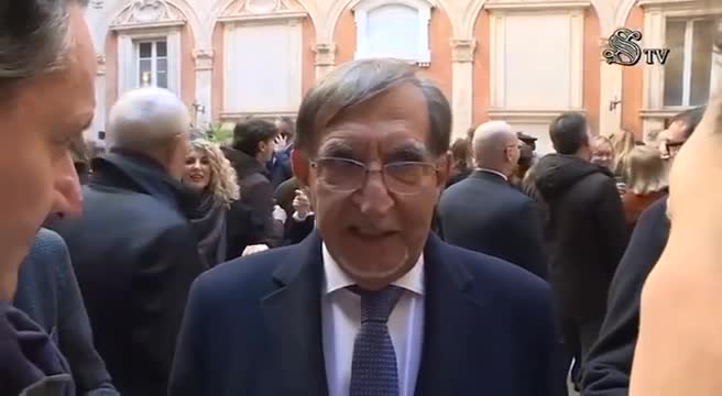 Manovra, La Russa: non escludo si voti il 27 e 28 dicembre