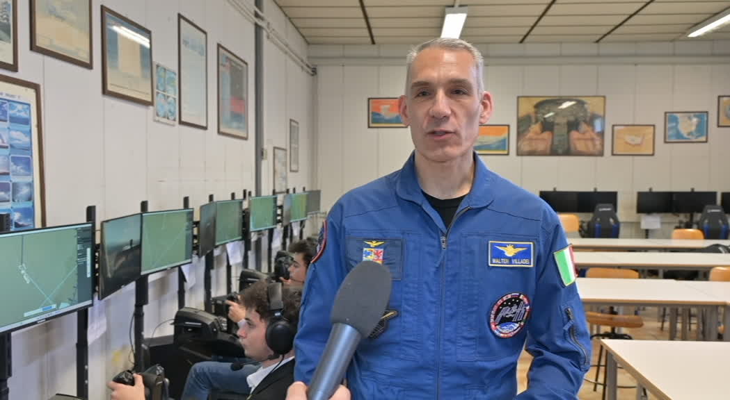 Aeronautica, a Roma gli studenti incontrano l’astronauta Villadei