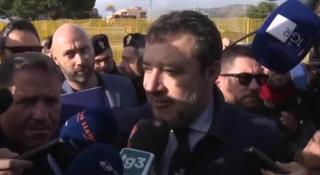 Open Arms: l’ultimo atto del conflitto tra Salvini e le Ong