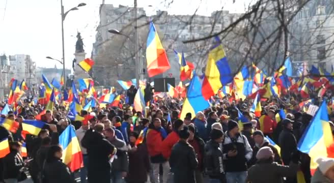 Protesta contro l’annullamento delle presidenziali in Romania