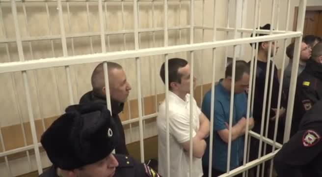 Russia, tre legali di Navalny condannati al carcere