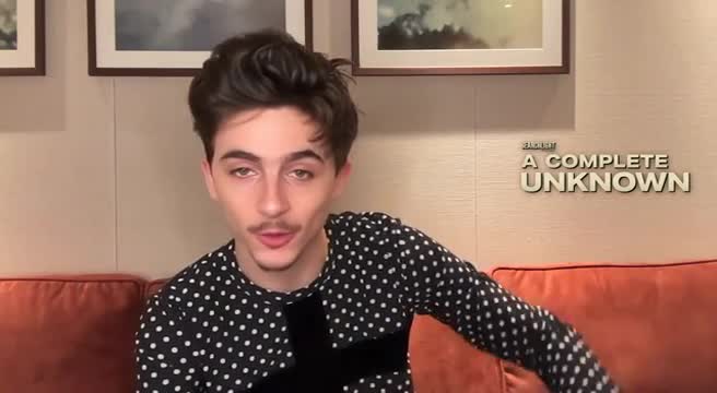 Chalamet: il mio Bob Dylan? Oggi è più difficile essere sé stessi